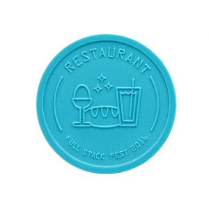 Graviran žeton iz reciklirane plastike